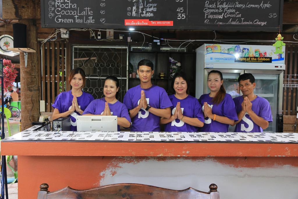 Siriwan Hostel Csiangmaj Kültér fotó
